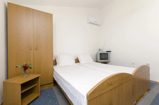 Apartmán Střední Dalmácie - Okrug Gornji DA 3355 N2