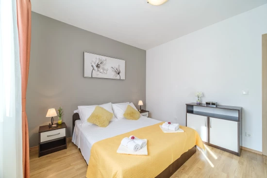 Apartmán Ostrov Brač - Supetar OS 2304 N2