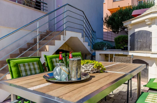 Apartmán Střední Dalmácie - Okrug Gornji DA 3356 N2