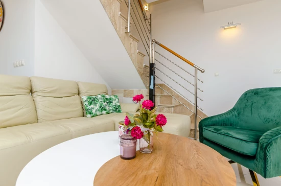 Apartmán Střední Dalmácie - Okrug Gornji DA 3356 N2