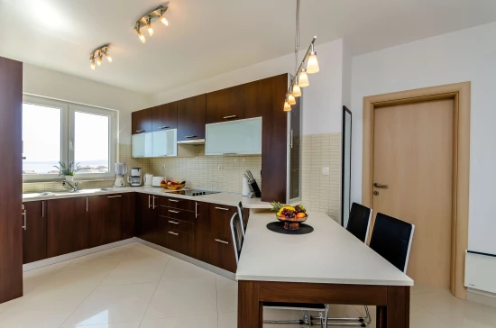 Apartmán Střední Dalmácie - Okrug Gornji DA 3356 N2