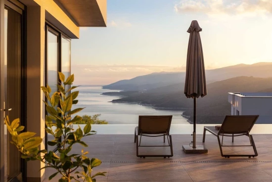 Vila s bazénem Istrie - Rabac IS 1010 N1