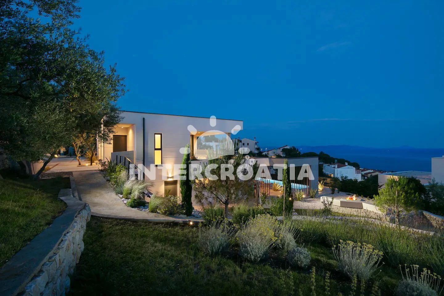 Vila s bazénem Istrie - Rabac IS 1010 N1