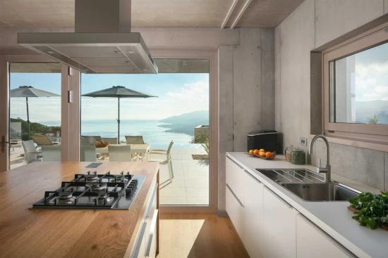 Vila s bazénem Istrie - Rabac IS 1010 N1