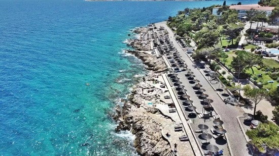 Vila s bazénem Istrie - Rabac IS 1010 N1