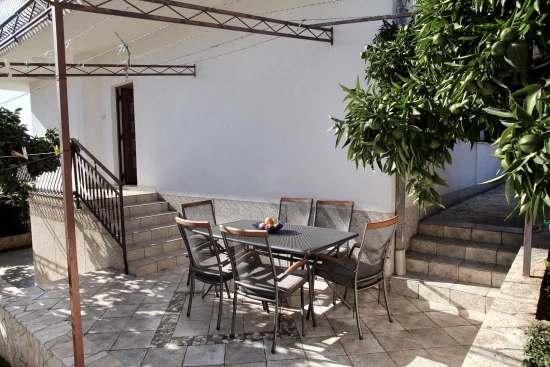 Apartmán Střední Dalmácie - Okrug Gornji DA 7024 N1