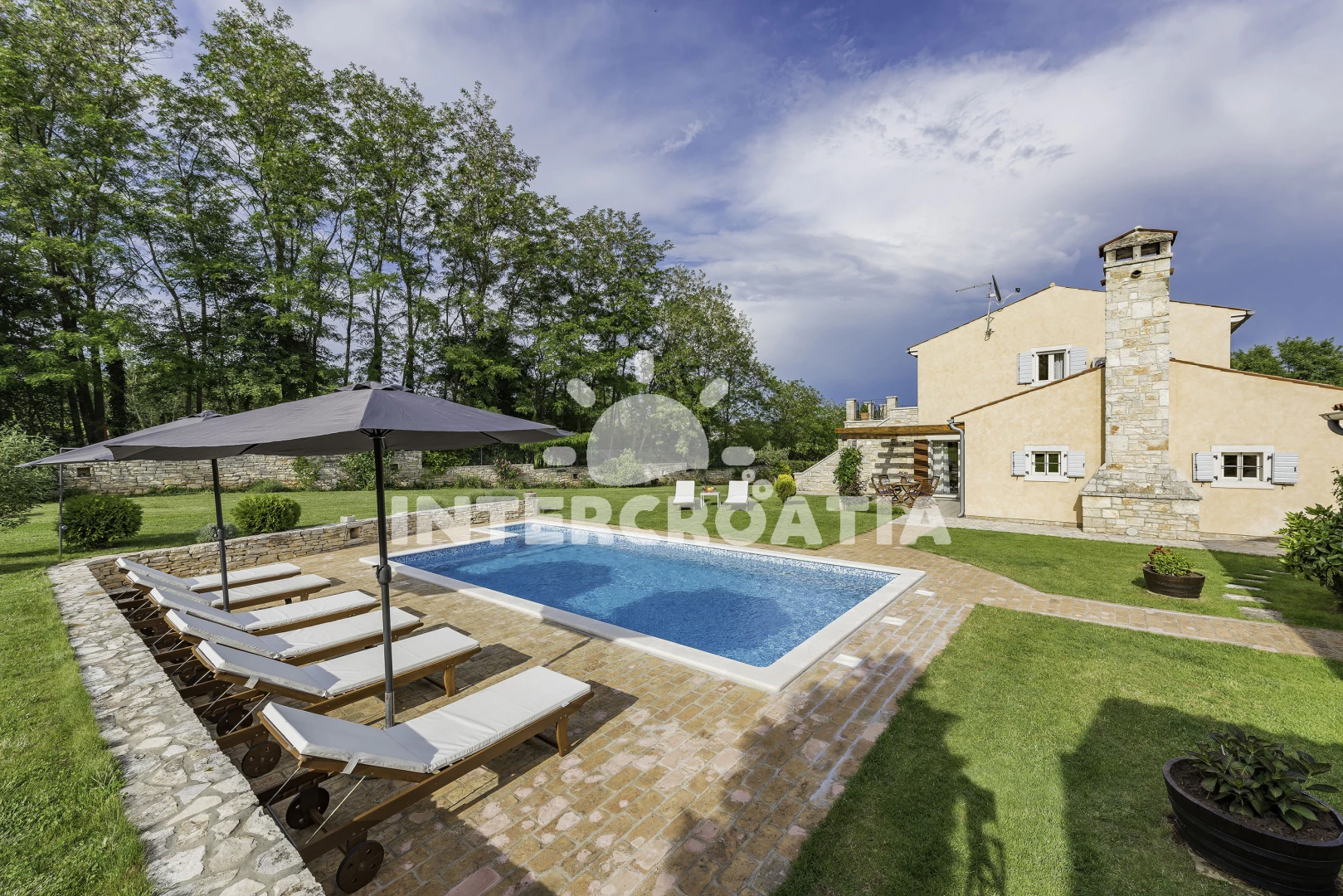 Vila Istrie - Krnica (Pula) IS 7002 N1