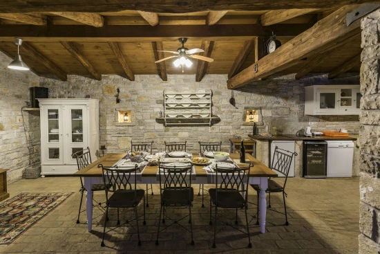 Vila Istrie - Krnica (Pula) IS 7002 N1