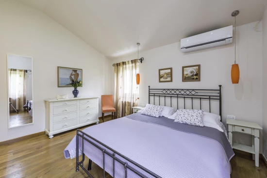 Vila Istrie - Krnica (Pula) IS 7002 N1