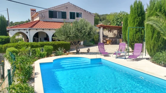 Vila Ostrov Brač - Škrip (Supetar) OS 9073 N1