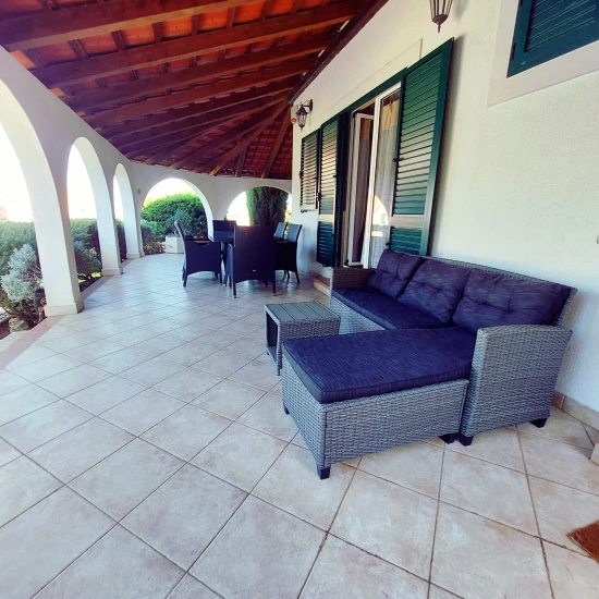 Vila Ostrov Brač - Škrip (Supetar) OS 9073 N1