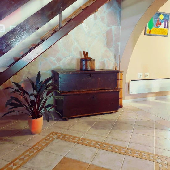 Vila Ostrov Brač - Škrip (Supetar) OS 9073 N1