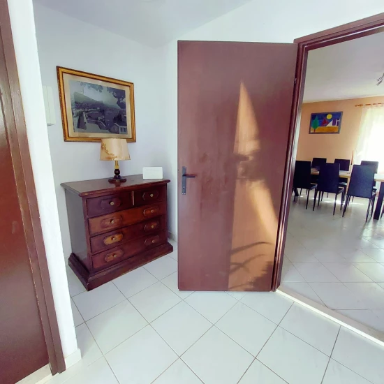 Vila Ostrov Brač - Škrip (Supetar) OS 9073 N1