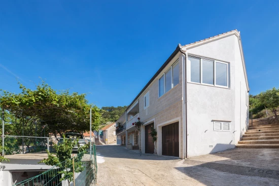 Domek Ostrov Brač - Nerežišća OS 9078 N1