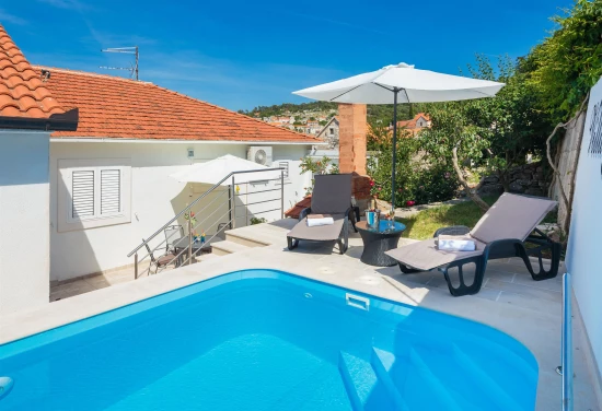 Domek Ostrov Brač - Nerežišća OS 9078 N1