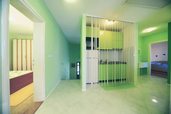 Vila Ostrov Brač - Supetar OS 9081 N1