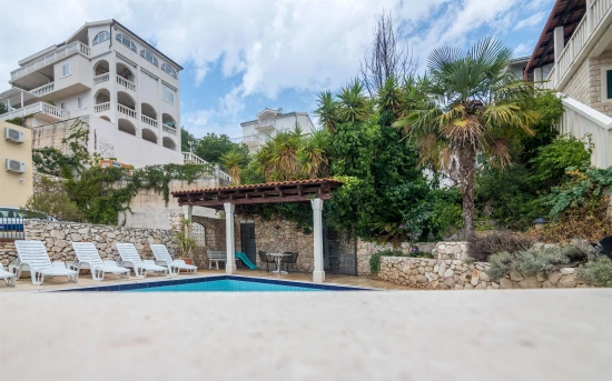 Vila Střední Dalmácie - Vinišće DA 7031 N1