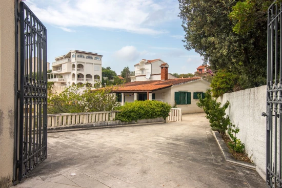 Vila Střední Dalmácie - Vinišće DA 7031 N1