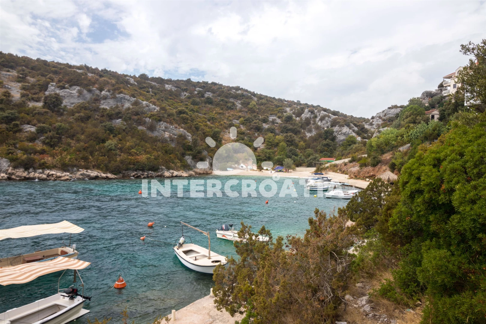 Vila Střední Dalmácie - Vinišće DA 7031 N1