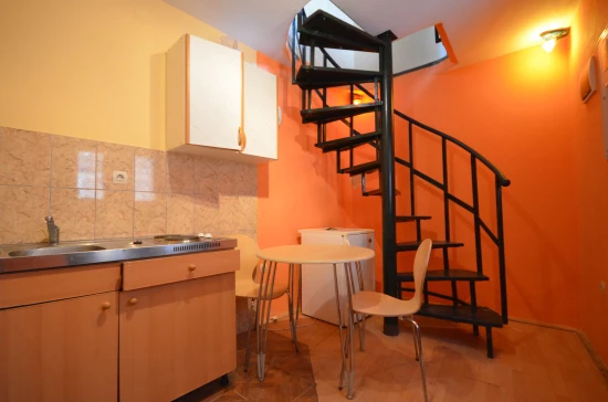 Apartmán Severní Dalmácie - Pirovac DA 7032 N1