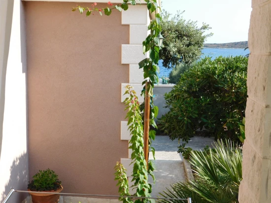 Apartmán Ostrov Vis - Milna (Hvar) OS 9086 N1