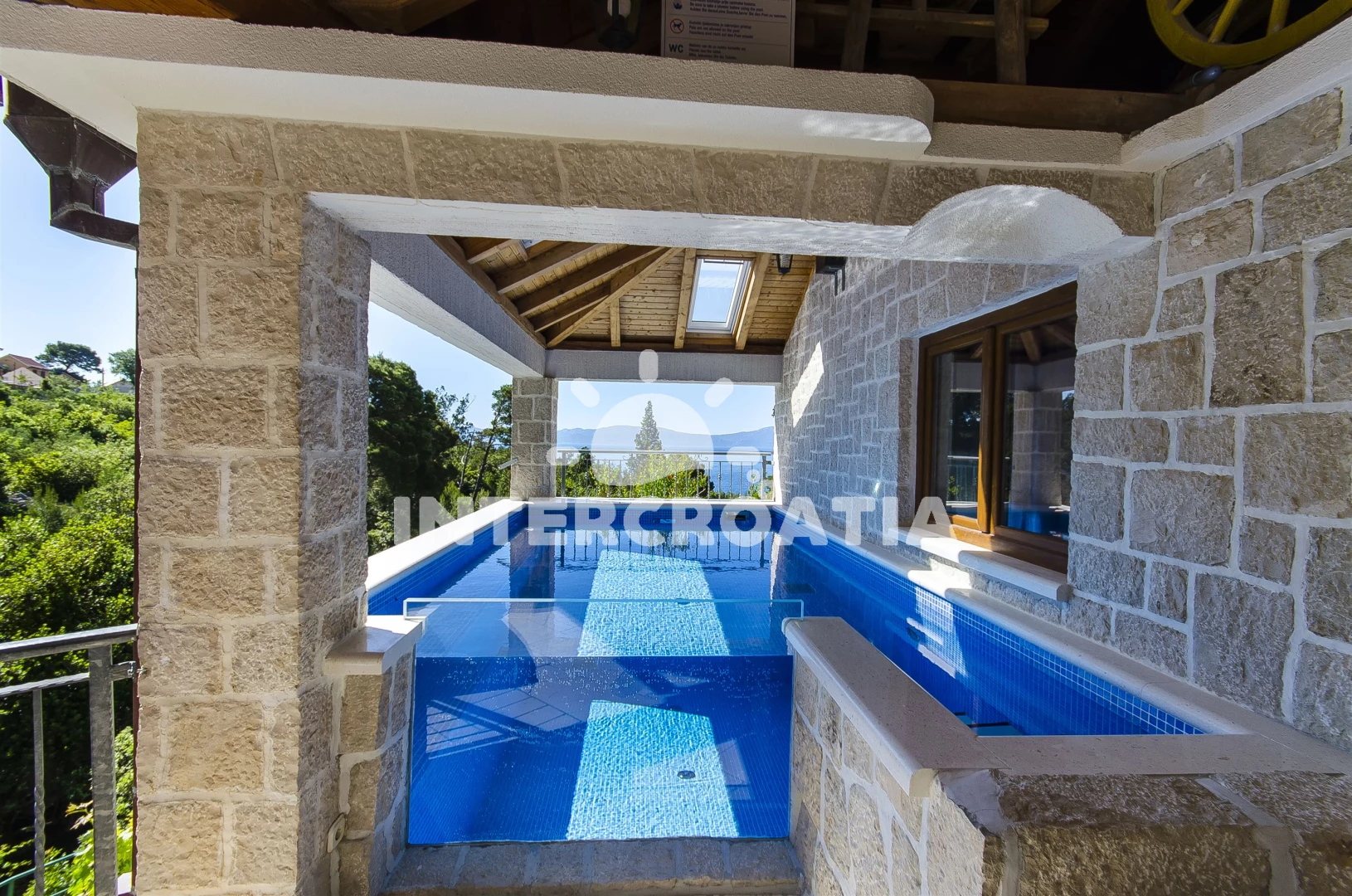 Vila Střední Dalmácie - Živogošče DA 7057 N1