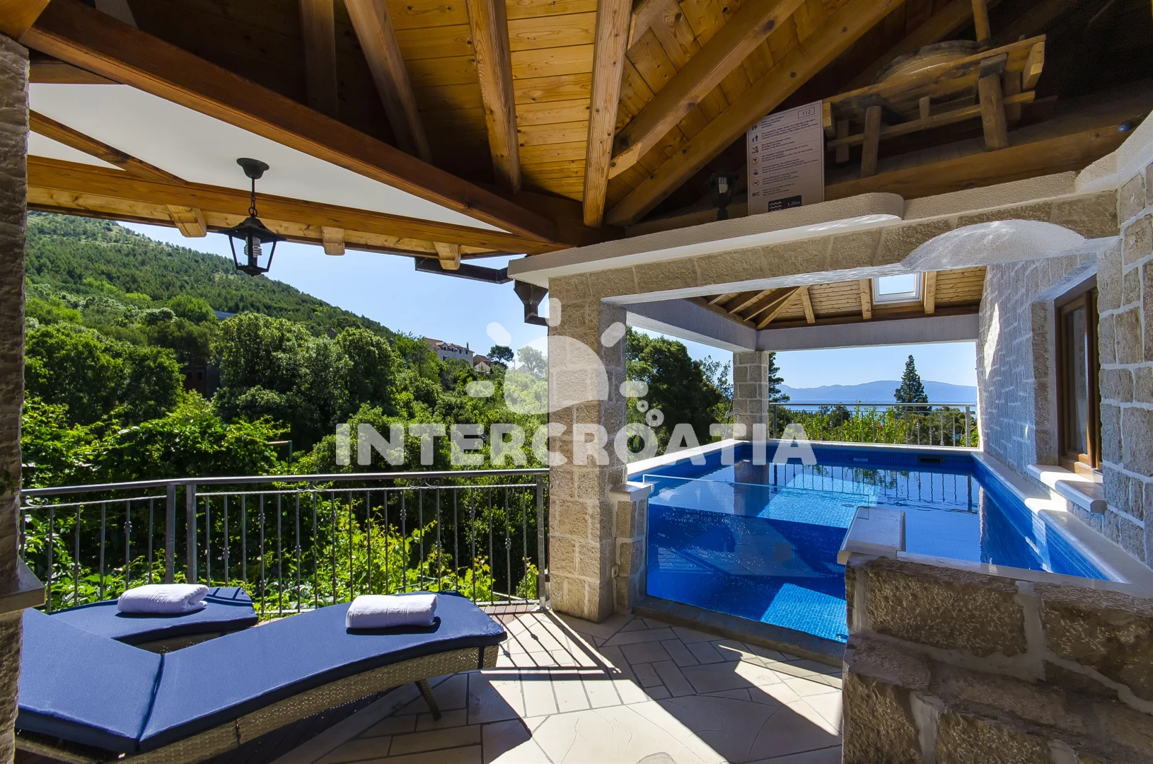 Vila Střední Dalmácie - Živogošče DA 7057 N1