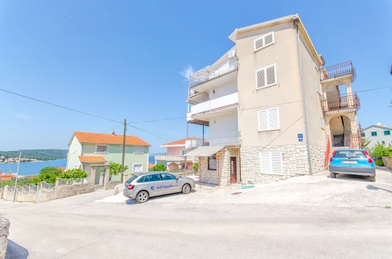 Apartmán Střední Dalmácie - Okrug Gornji DA 7065 N1