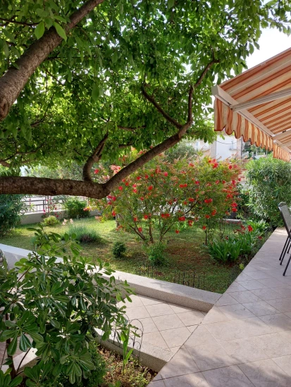 Apartmán Střední Dalmácie - Okrug Gornji DA 7090 N1