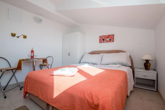 Apartmán Střední Dalmácie - Kaštela DA 7094 N2