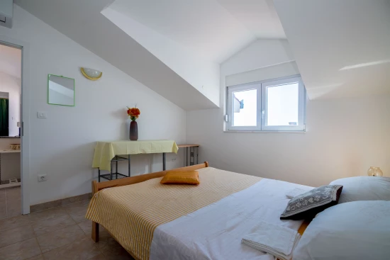 Apartmán Střední Dalmácie - Kaštela DA 7095 N3