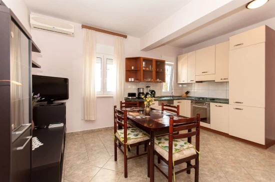 Apartmán Severní Dalmácie - Rogoznica DA 7100 N1