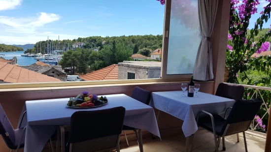 Apartmánový pokoj Ostrov Hvar - Vrboska OS 9139 N1