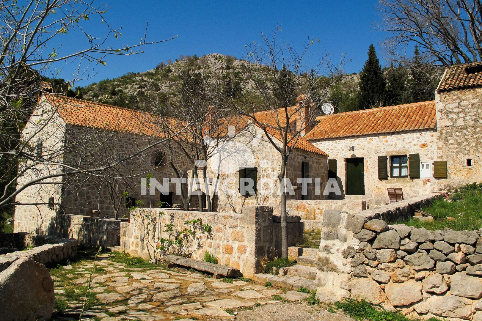 Domek Severní Dalmácie - Starigrad Paklenica DA 7131 N1