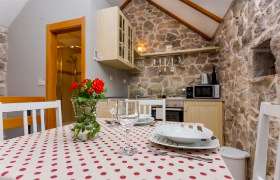 Domek Střední Dalmácie - Gata (Omiš) DA 7132 N1