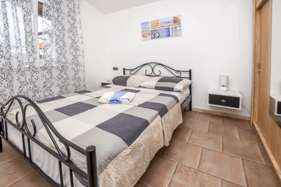 Domek Severní Dalmácie - Rogoznica DA 7228 N1