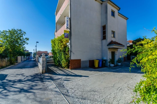 Apartmán Střední Dalmácie - Kaštela DA 7241 N1