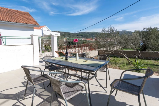 Domek Střední Dalmácie - Vinišće DA 7242 N1