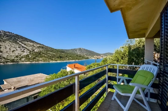 Domek Střední Dalmácie - Vinišće DA 7243 N1