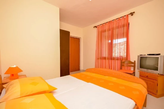 Domek Střední Dalmácie - Vinišće DA 7243 N1