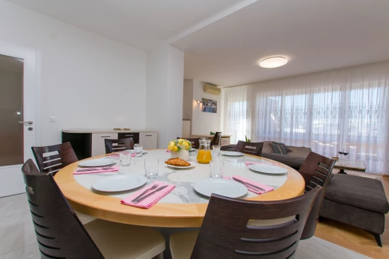 Apartmán Střední Dalmácie - Krilo Jesenice DA 7248 N1