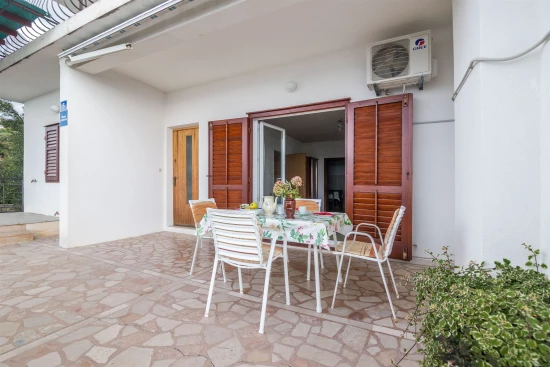 Apartmán Střední Dalmácie - Bratuš DA 7251 N1