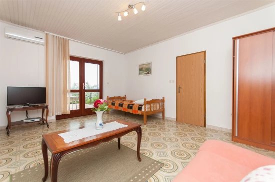 Apartmán Střední Dalmácie - Bratuš DA 7251 N1