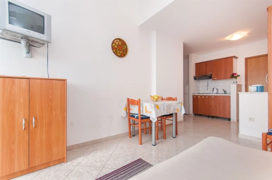 Apartmán Střední Dalmácie - Bratuš DA 7251 N3