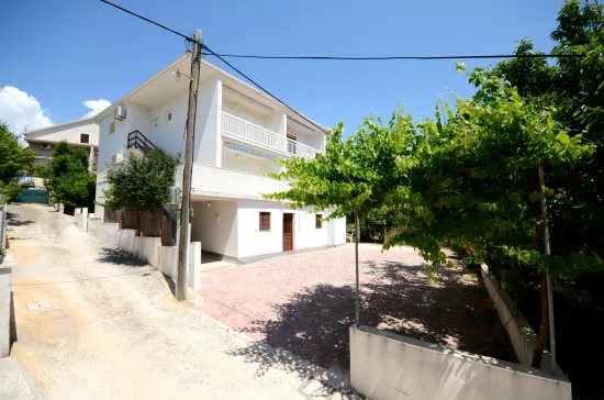 Apartmán Střední Dalmácie - Okrug Gornji DA 7256 N1