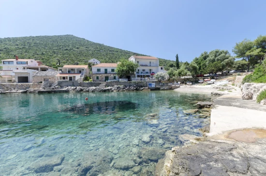 Domek Ostrov Hvar - Gdinj OS 9332 N1