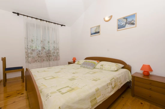 Domek Ostrov Hvar - Gdinj OS 9332 N1