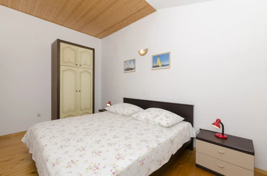 Domek Ostrov Hvar - Gdinj OS 9332 N1