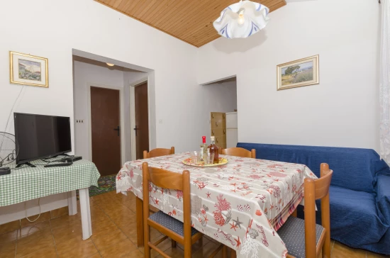 Domek Ostrov Hvar - Gdinj OS 9332 N1