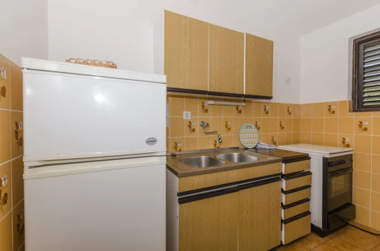 Domek Ostrov Hvar - Gdinj OS 9332 N1